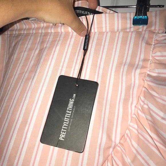 ‼️ PrettyLittleThing Wrap Mini Skirt - Picture 4 of 6